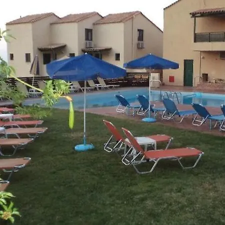 Dream Village Apartmanhotel 3*