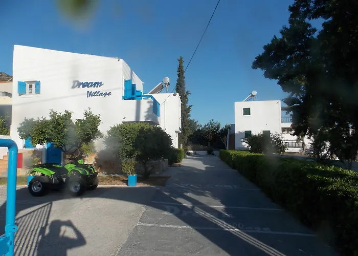 Apartahotel Dream Village 3*