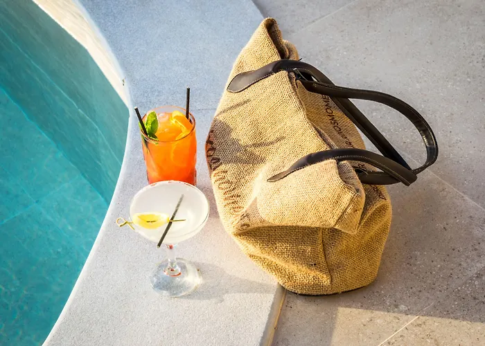 Aparthotel Dream Village 3*